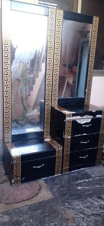 Dressing table with Mirrors- 4 Drawers- Black and Golden design