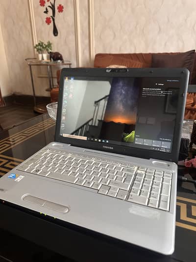 Toshiba Satellite L500 / L505 series laptop.