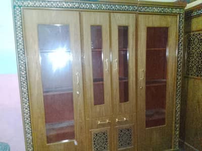 Complete 4 Piece Bedroom Furniture Set