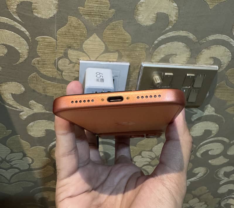 Apple iPhone 17 Pro Max 5