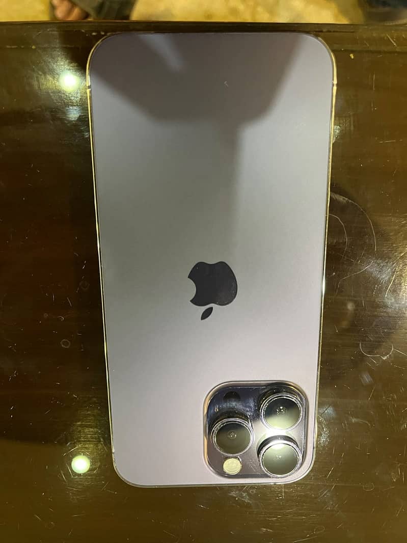 Apple iPhone 14 Pro Max 0