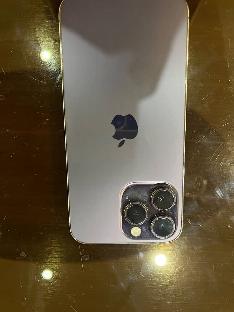 Apple iPhone 14 Pro Max 9