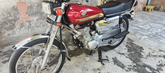 CG125 Self start neat and clean