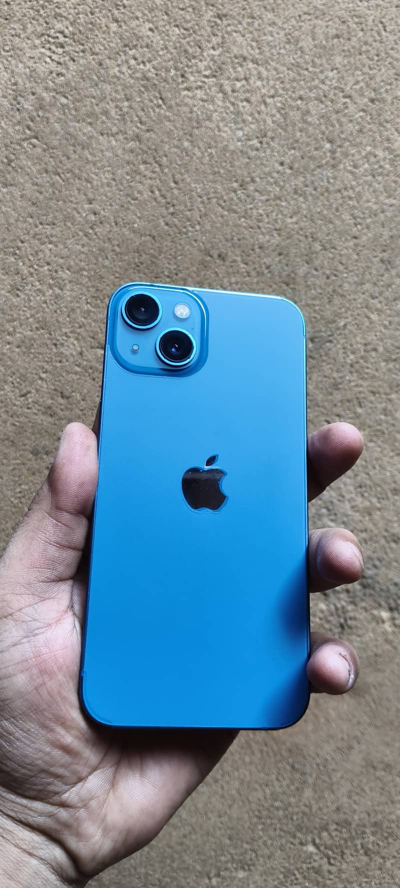 Apple iPhone 13 1