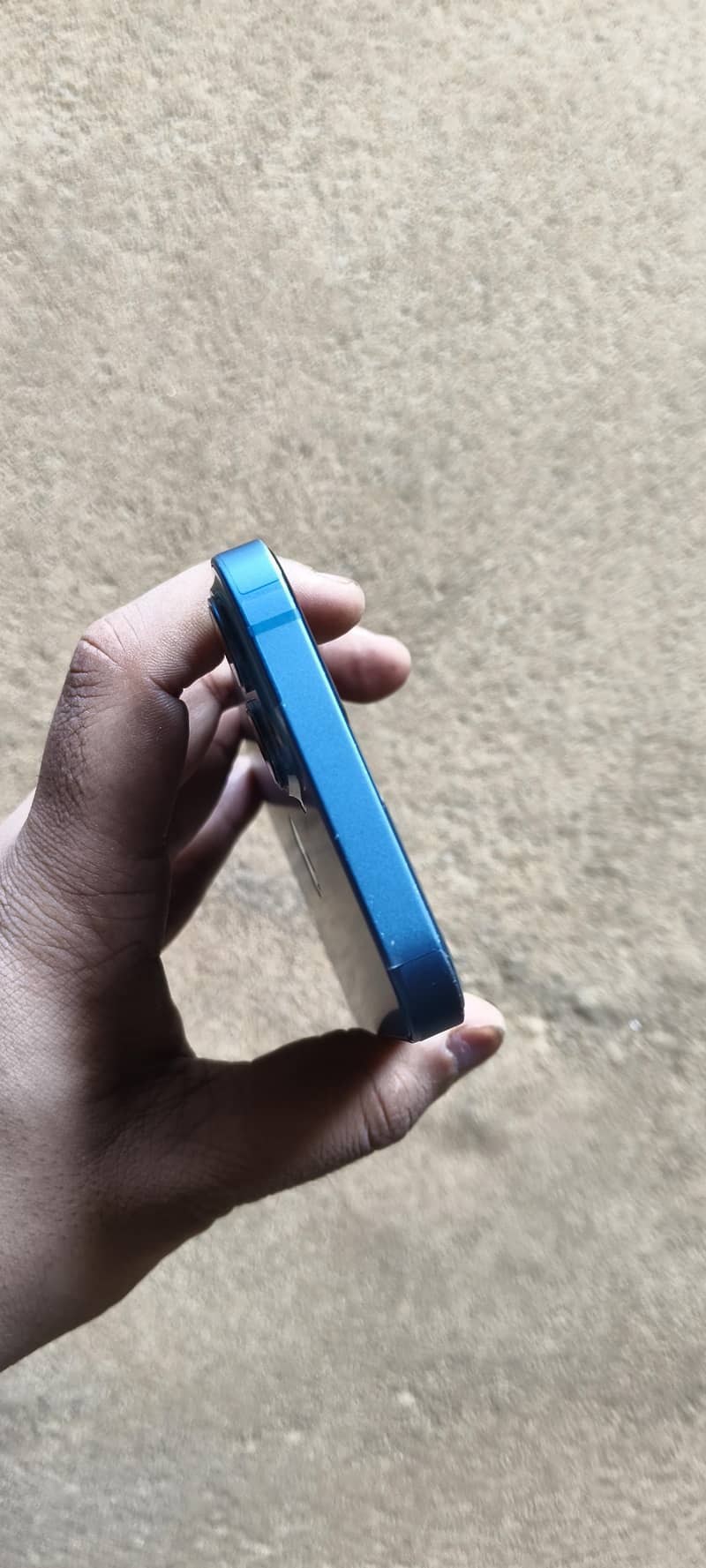 Apple iPhone 13 5