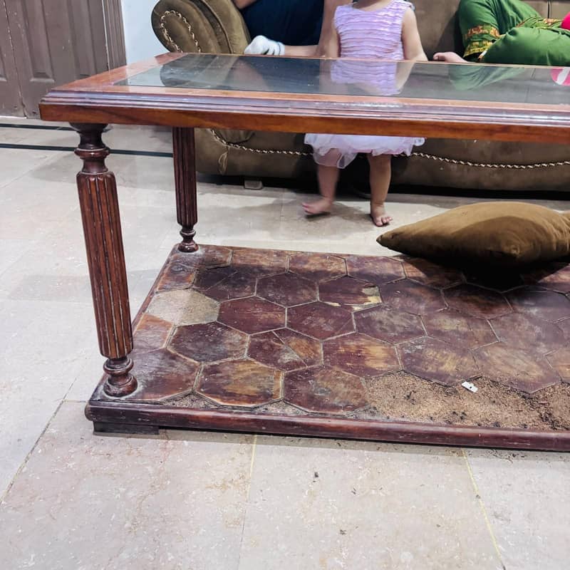 center table 0