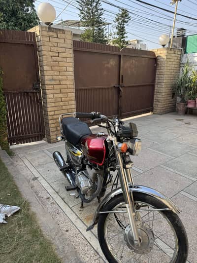 I am selling honda cg 125