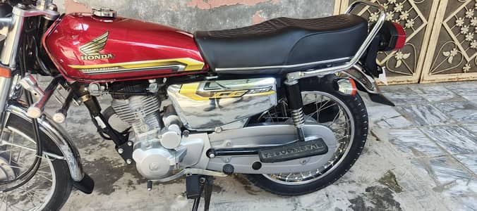 cg125 Self start neat and clean