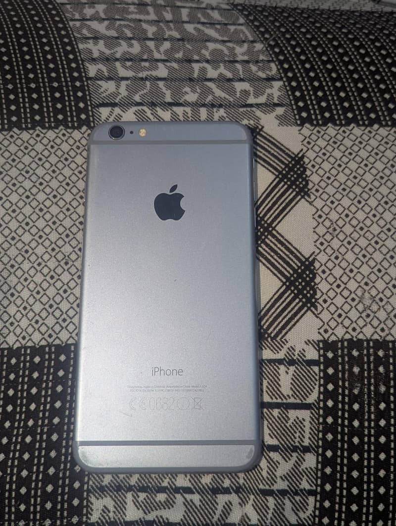 Apple iPhone 6 Plus 0