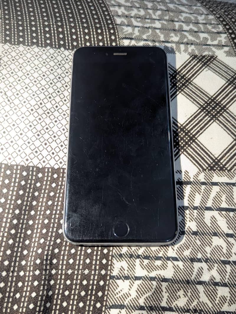 Apple iPhone 6 Plus 3