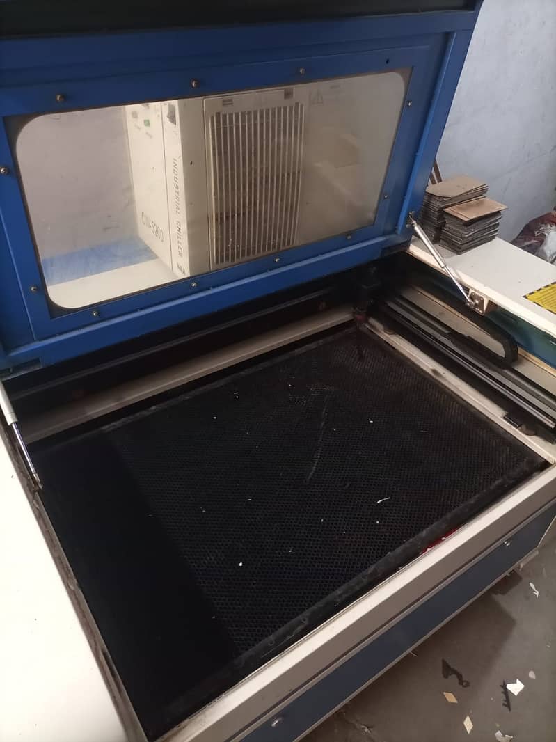 Laser Cutting machine(Engraving ) 1