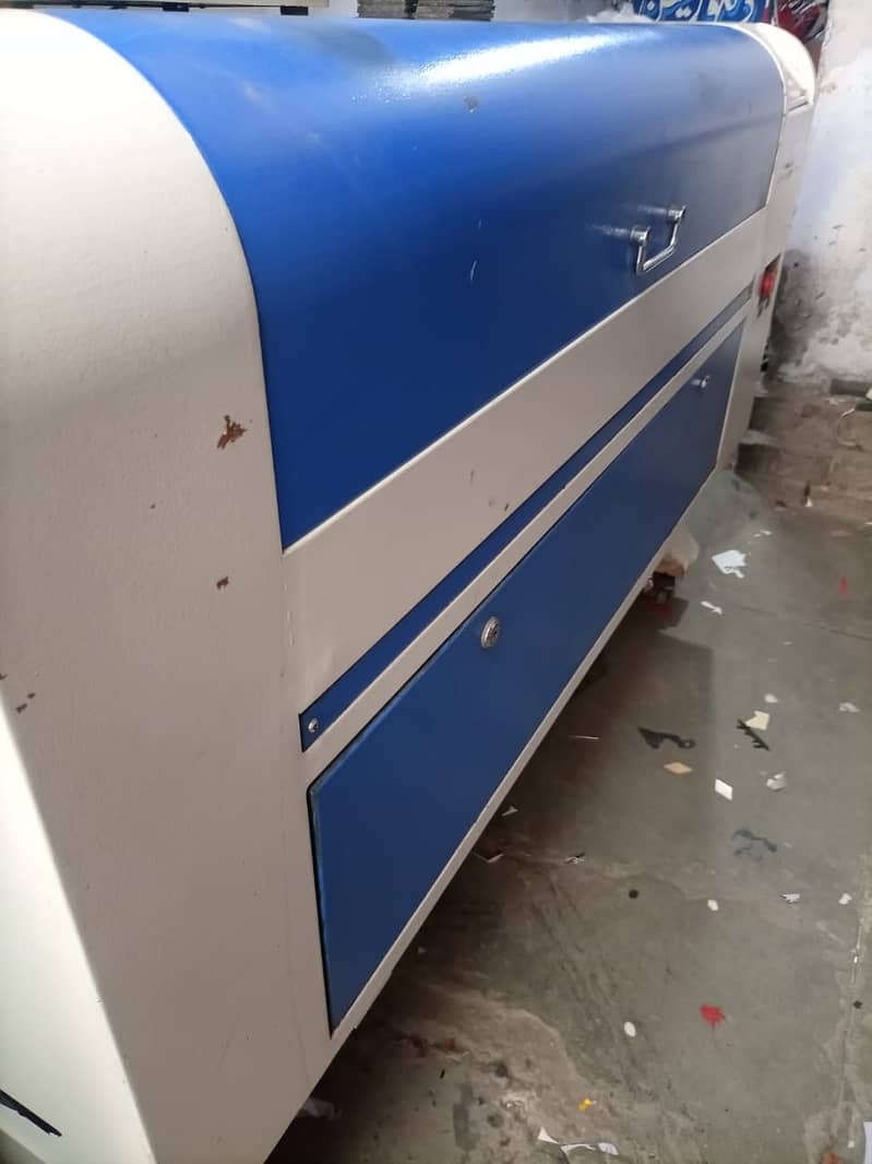 Laser Cutting machine(Engraving ) 2