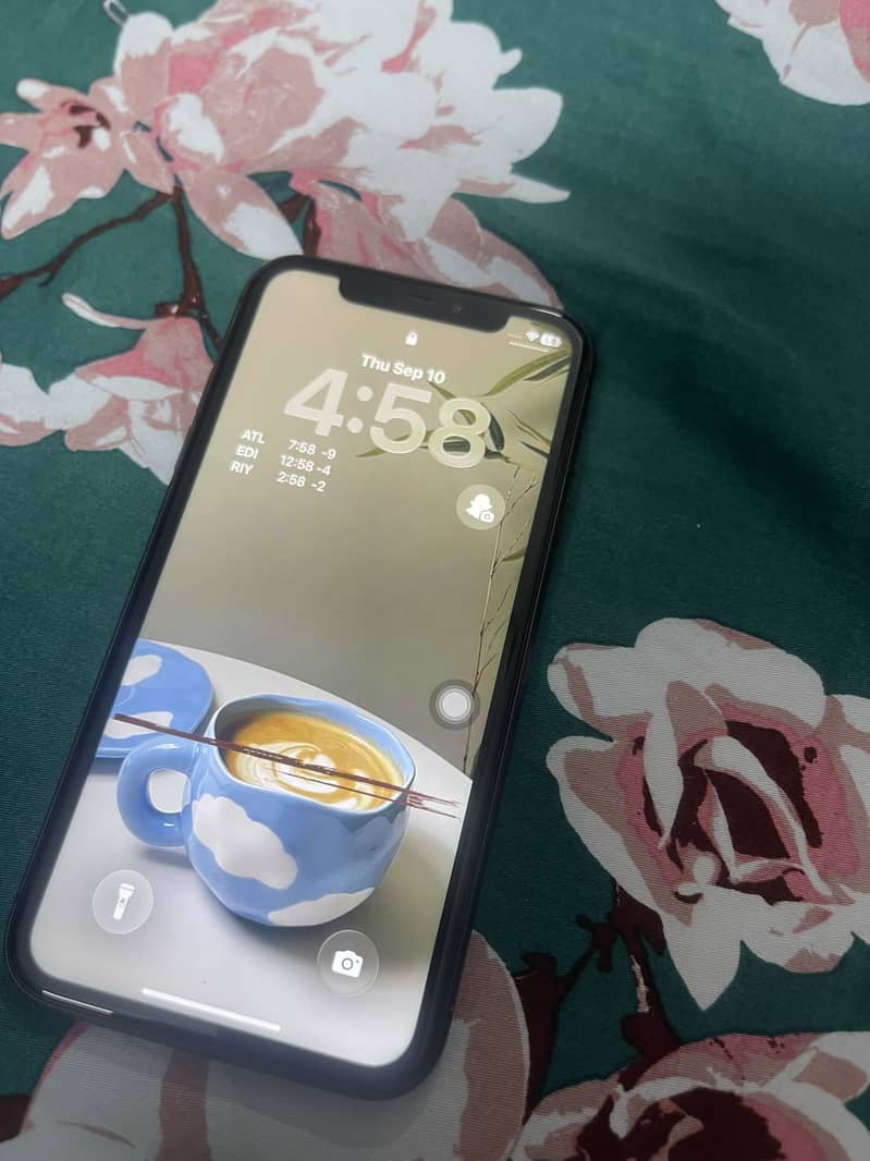 Apple iPhone 11 6