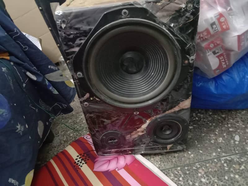 speakers 1