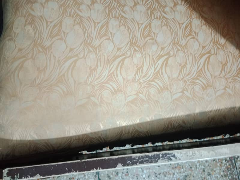 bed,full size 0