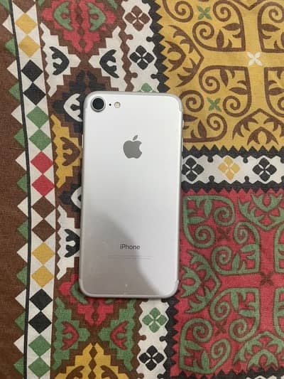 iPhone 7 32GB PTA Approved | 100% Battery Health | 10/9.5 Condition