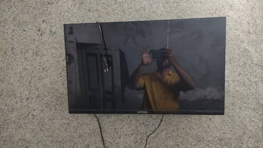 Samsung led new just few days used YouTube WiFi
