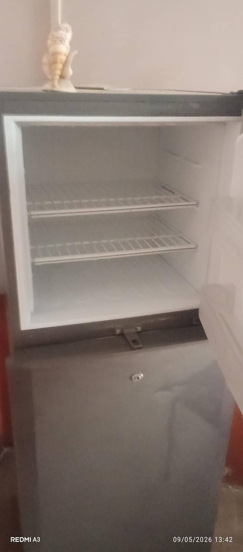 refrigerator u 3