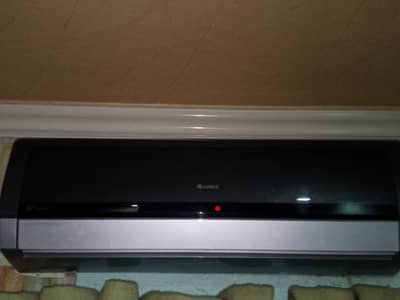 Gree G10 AC – Almost New Condition – No Repairing
