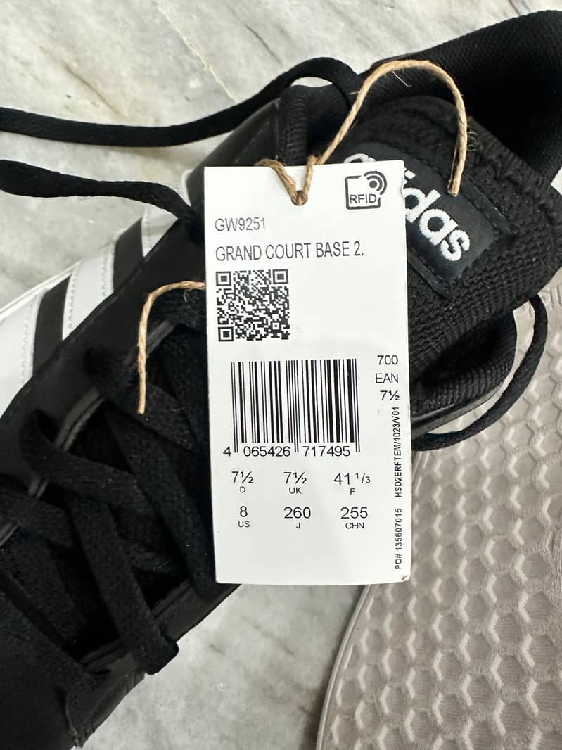 Sneakers 1