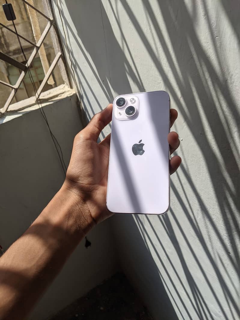 Apple iPhone 14 1