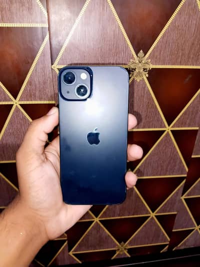 Apple iPhone 13