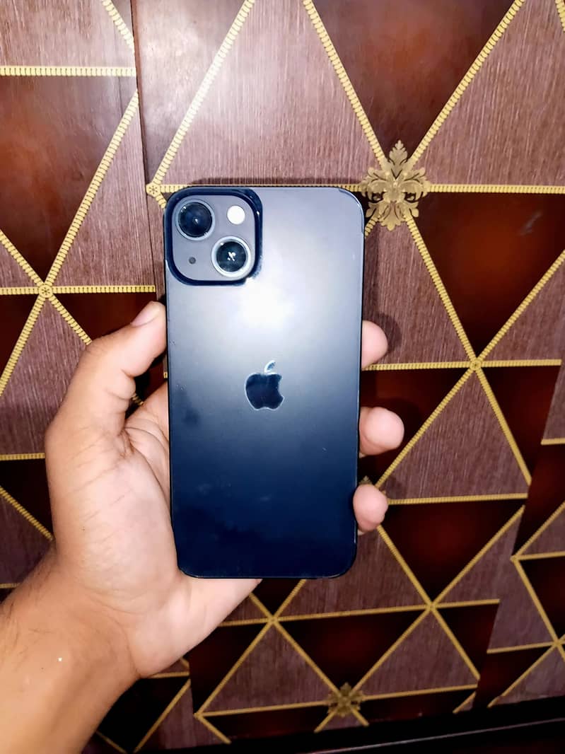 Apple iPhone 13 0
