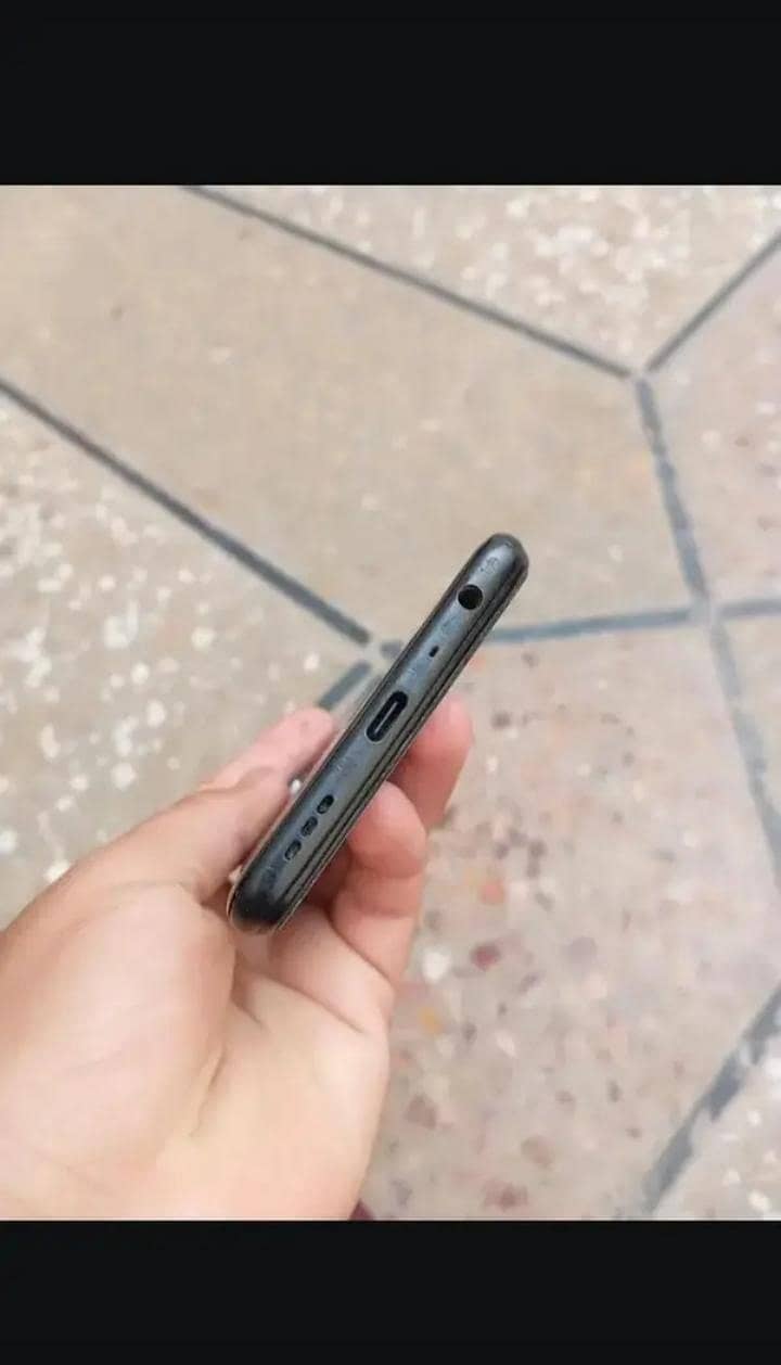 OPPO A76 1