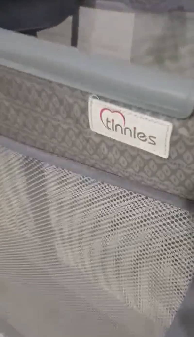 Playpen+Crib & Cot 3