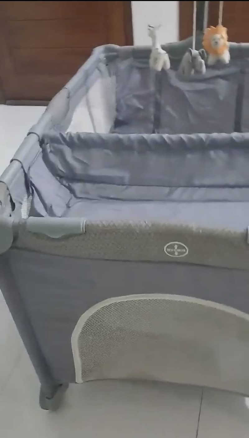 Playpen+Crib & Cot 5