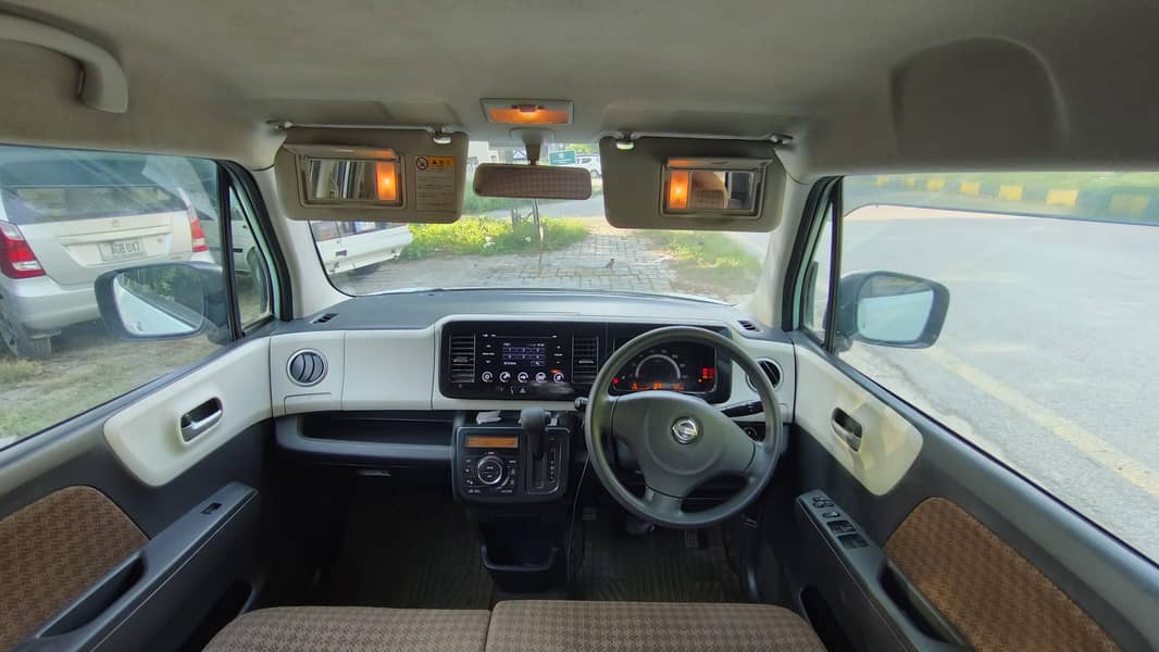 Nissan Moco 2011 13