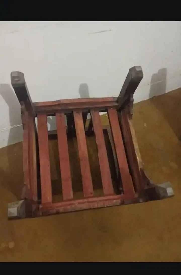 Sofa Set + Table 6