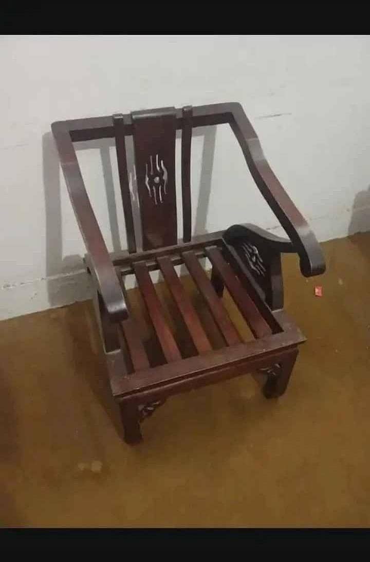 Sofa Set + Table 8