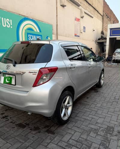 Toyota Vitz 2011