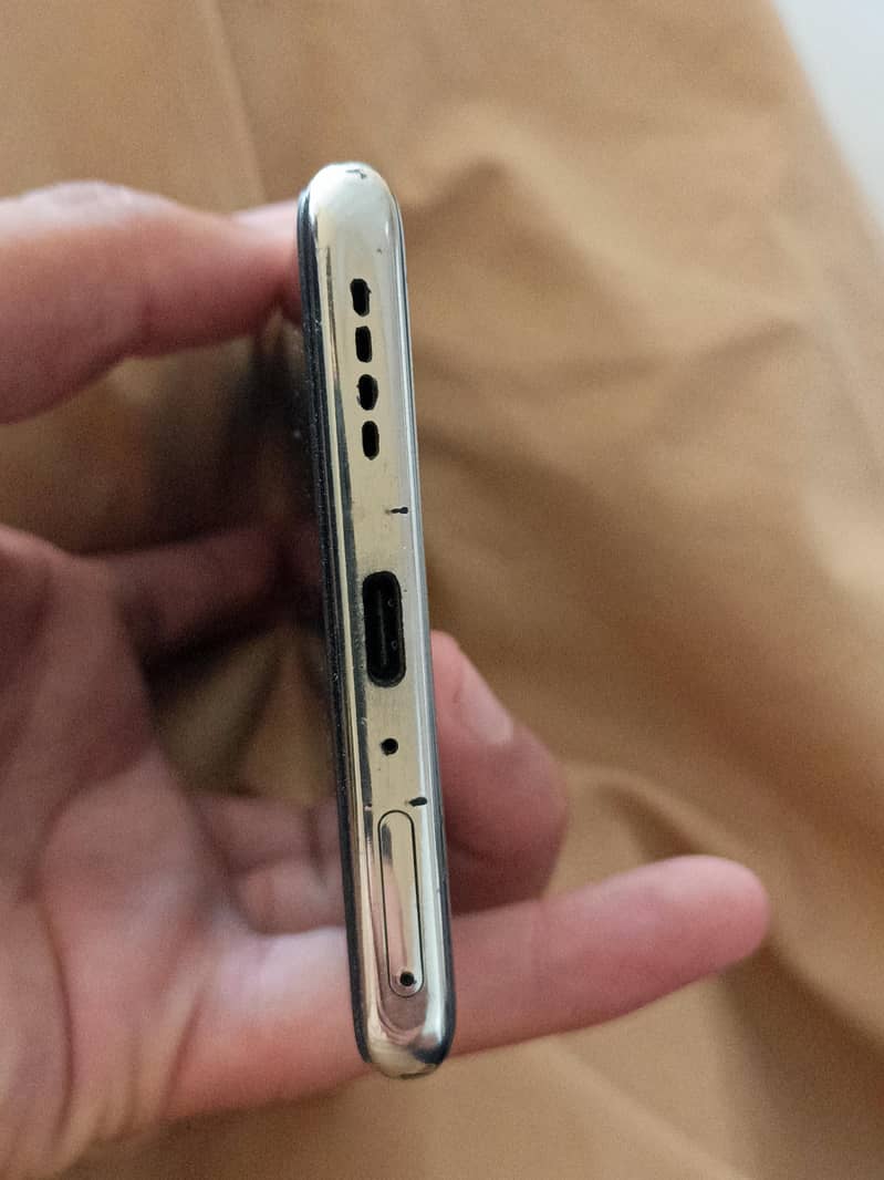 Infinix Note 40 Pro 3
