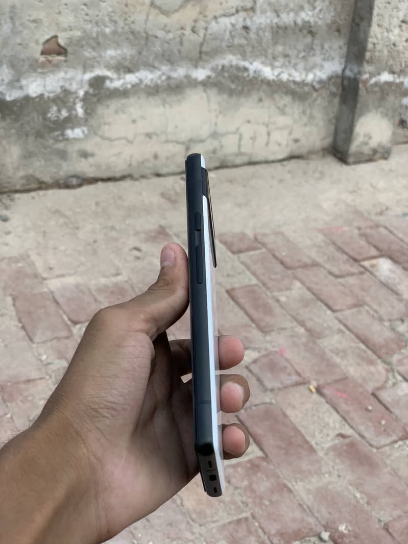 Google Pixel 6a 1
