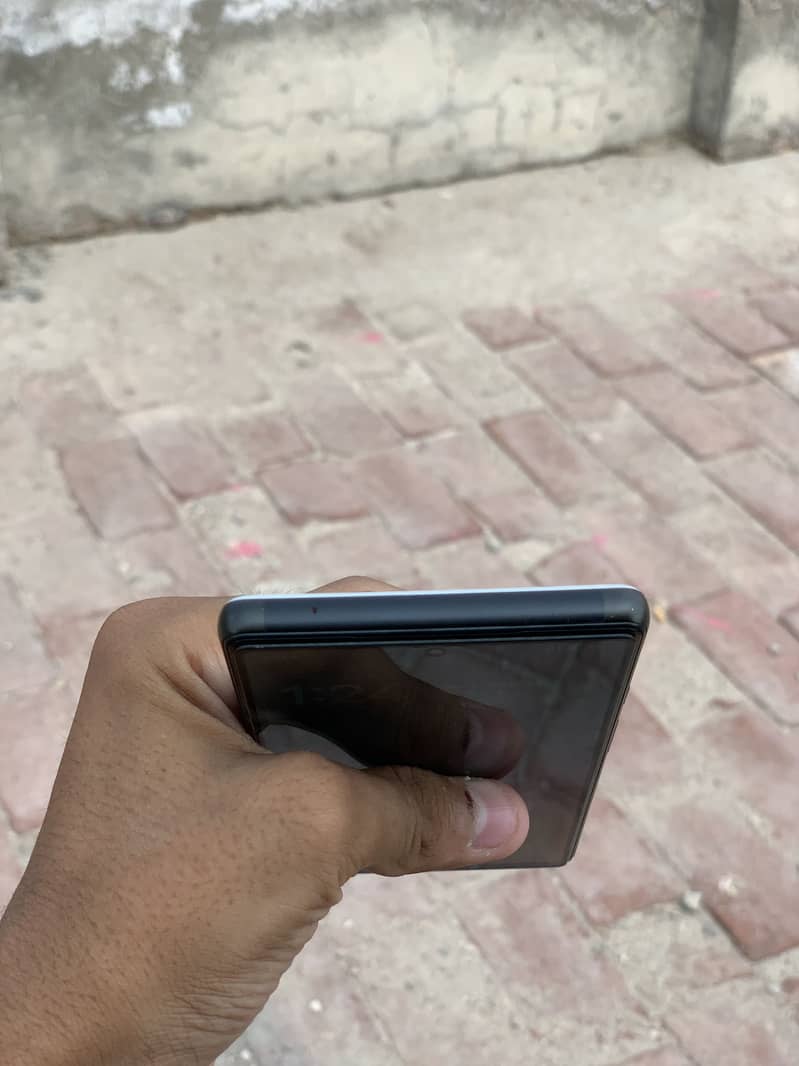 Google Pixel 6a 4