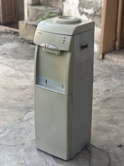 Water dispenser A