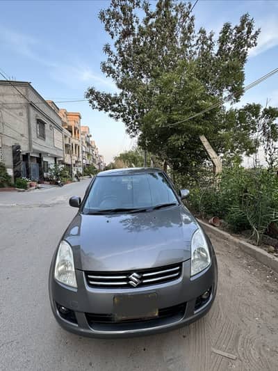Suzuki Swift DLX 1.3 2010 (Top of the Line)