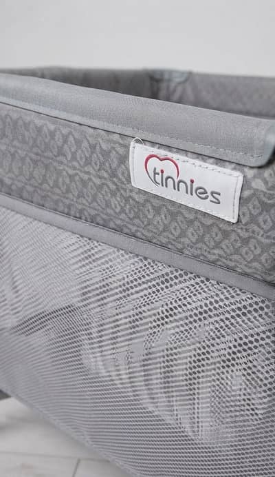 Playpen/Crib/Cot