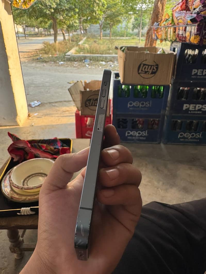 Apple iPhone 13 Pro Max 3