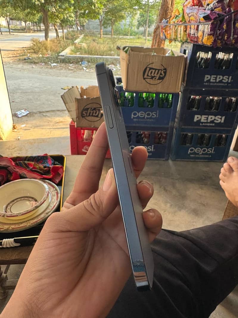Apple iPhone 13 Pro Max 5