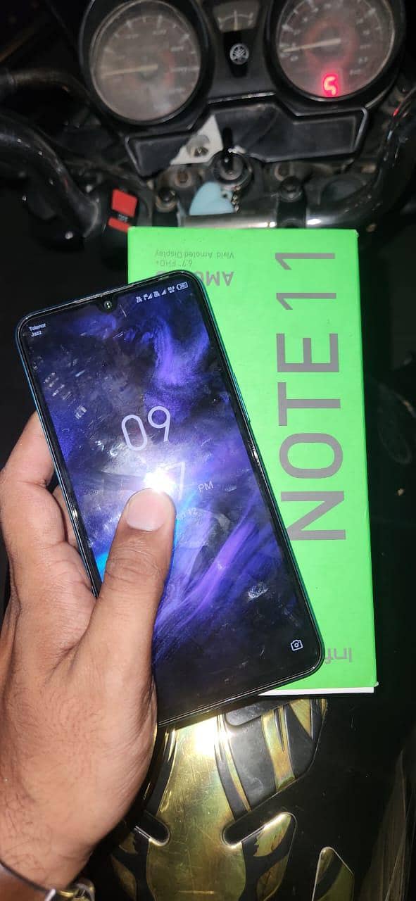 Infinix Note 11 10