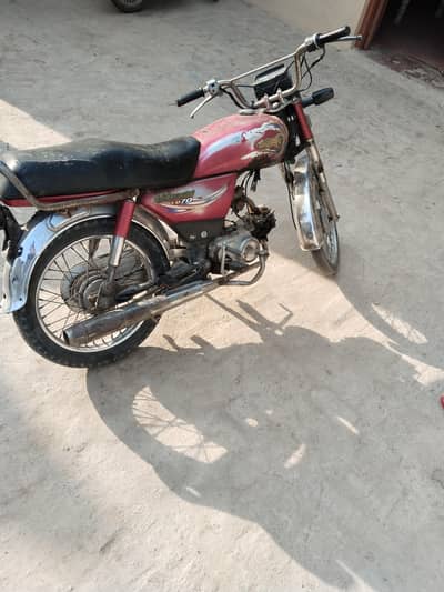 CD 70 dhoom 2012 model all ok