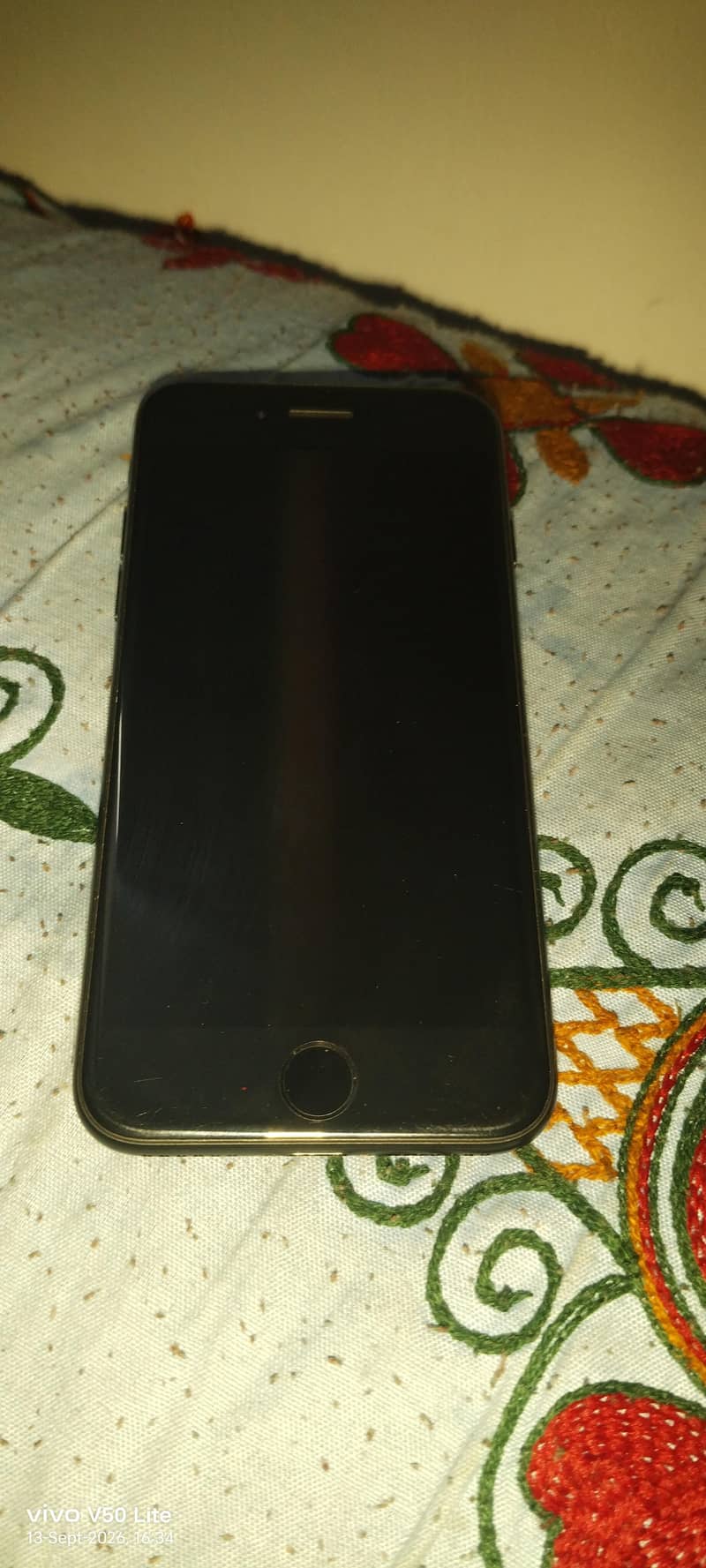 Apple iPhone 7 Plus 1