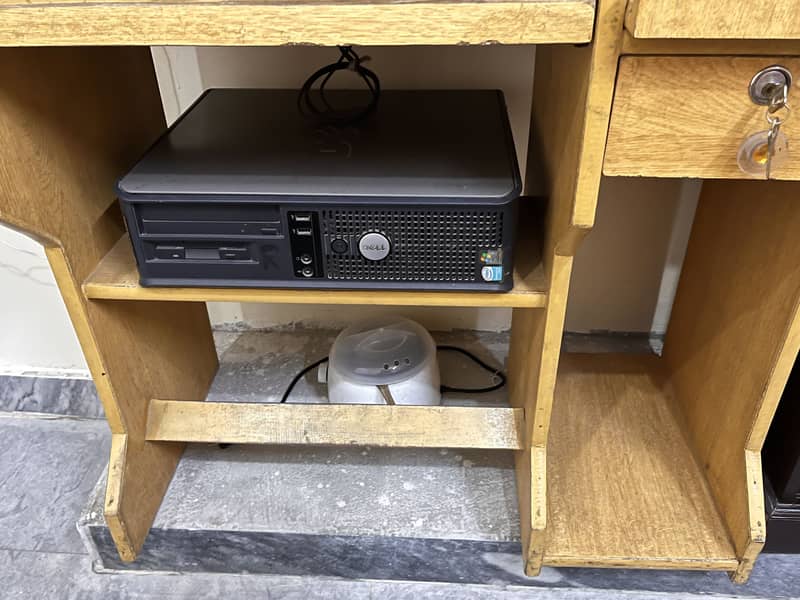 Computer Table/ Storage 4