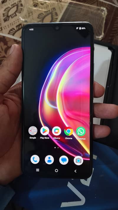 Vivo V21 8/128 with box and original charger