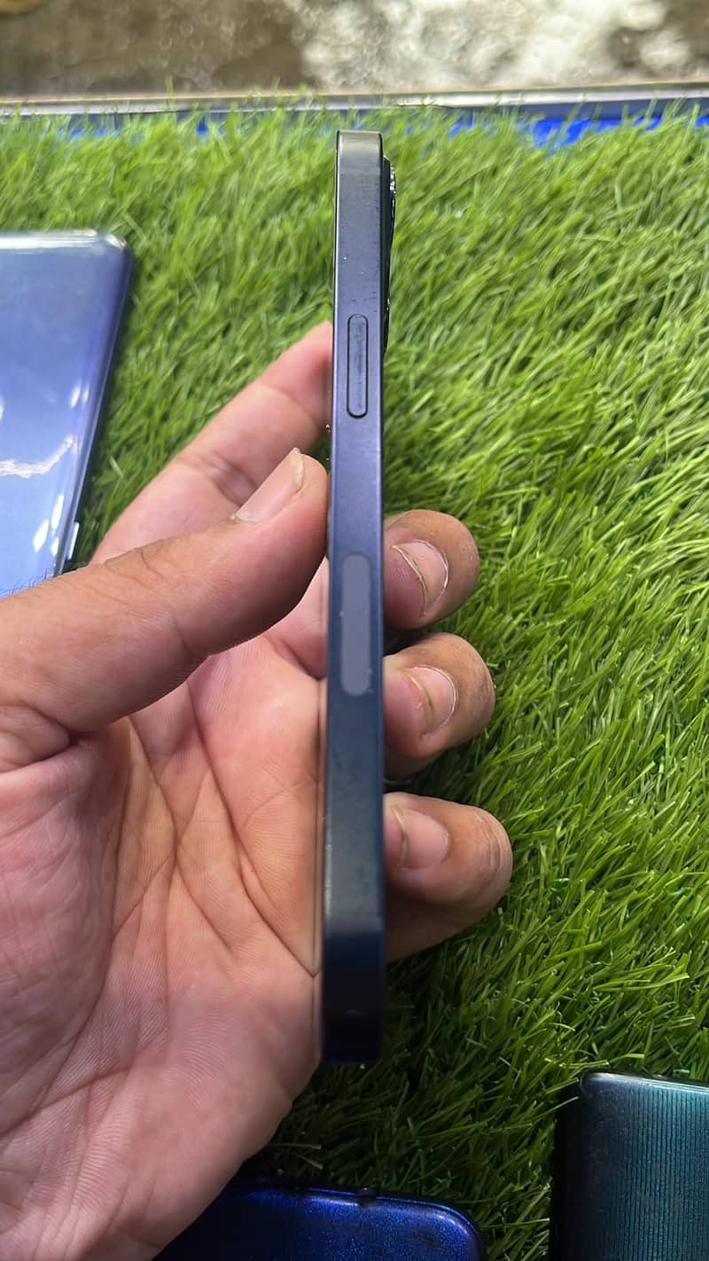 iphone 13 3