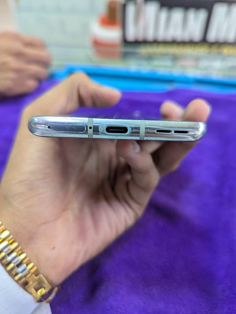One Plus 8 6