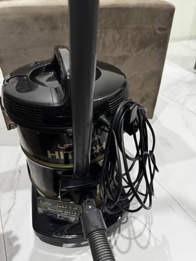 Hitachi 950F 2200W vaccum cleaner